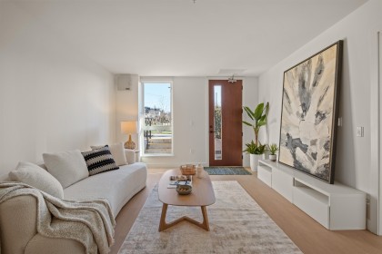 Photo 4 at 103 - 333 St. Davids Avenue, Lower Lonsdale, North Vancouver