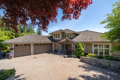 Photo 2 at 2356 Kadlec Court, Whitby Estates, West Vancouver