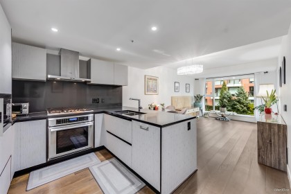 Photo 3 at 305 - 1571 W 57th Avenue, South Granville, Vancouver West