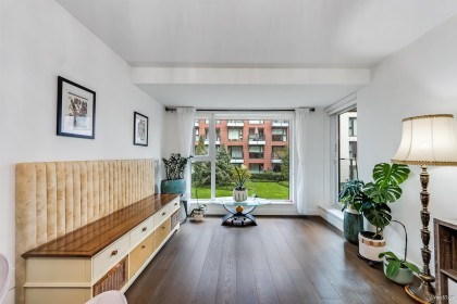 Photo 10 at 305 - 1571 W 57th Avenue, South Granville, Vancouver West