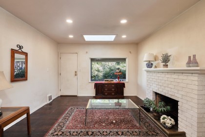 Photo 12 at 445 W Queens Road, Upper Lonsdale, North Vancouver