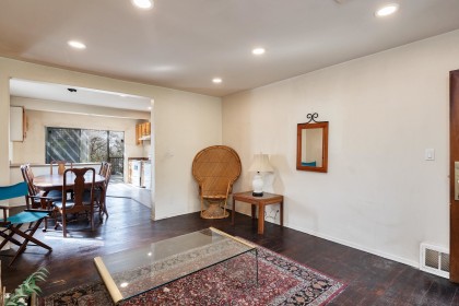 Photo 10 at 445 W Queens Road, Upper Lonsdale, North Vancouver