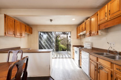 Photo 14 at 445 W Queens Road, Upper Lonsdale, North Vancouver