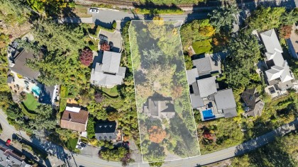 Photo 2 at 3721 Sunset Lane, West Bay, West Vancouver
