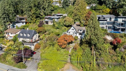 Photo 13 at 3721 Sunset Lane, West Bay, West Vancouver
