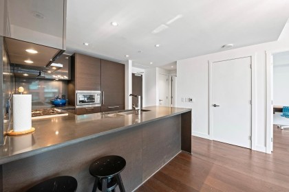 Photo 23 at 602 - 1561 W 57th Avenue, South Granville, Vancouver West