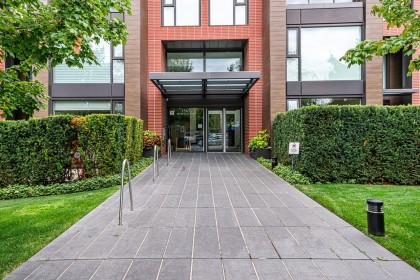 Photo 3 at 602 - 1561 W 57th Avenue, South Granville, Vancouver West