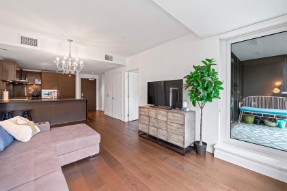 Photo 14 at 602 - 1561 W 57th Avenue, South Granville, Vancouver West