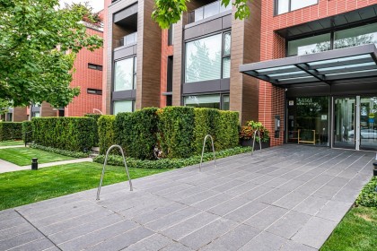 Photo 4 at 602 - 1561 W 57th Avenue, South Granville, Vancouver West