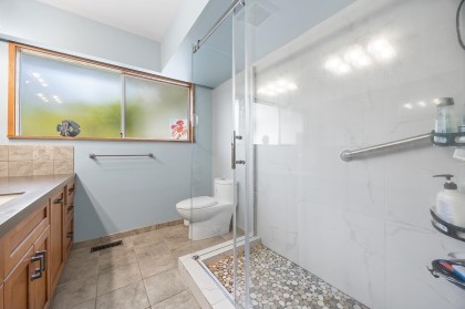 Photo 31 at 96 Bonnymuir Drive, Glenmore, West Vancouver