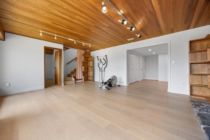 Photo 8 at 96 Bonnymuir Drive, Glenmore, West Vancouver