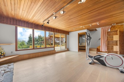 Photo 21 at 96 Bonnymuir Drive, Glenmore, West Vancouver