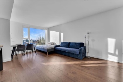 Photo 3 at 607 - 1571 W 57th Avenue, South Granville, Vancouver West