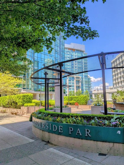 Photo 2 at 302 - 588 Broughton Street, Coal Harbour, Vancouver West