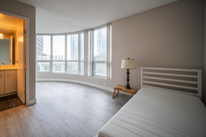 Photo 12 at 302 - 588 Broughton Street, Coal Harbour, Vancouver West