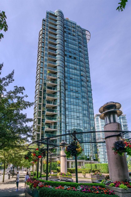 Photo 3 at 302 - 588 Broughton Street, Coal Harbour, Vancouver West