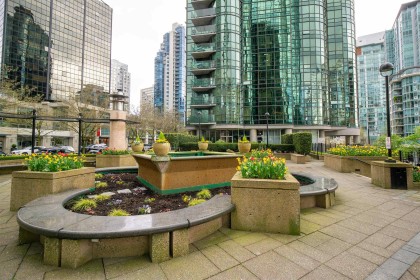 Photo 5 at 302 - 588 Broughton Street, Coal Harbour, Vancouver West