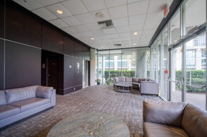 Photo 18 at 302 - 588 Broughton Street, Coal Harbour, Vancouver West