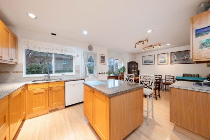 Photo 9 at 628 E 21st Street, Boulevard, North Vancouver