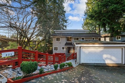 Photo 1 at 271 Montroyal Boulevard, Upper Delbrook, North Vancouver