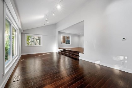 Photo 9 at 271 Montroyal Boulevard, Upper Delbrook, North Vancouver