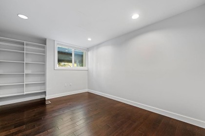 Photo 18 at 271 Montroyal Boulevard, Upper Delbrook, North Vancouver