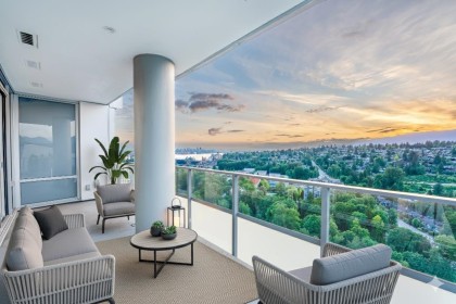 Photo 1 at 3101 - 1500 Fern Street, Lynnmour, North Vancouver