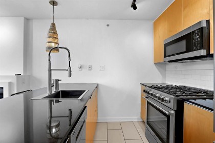 Photo 10 at 1108 - 989 Beatty Street, Yaletown, Vancouver West