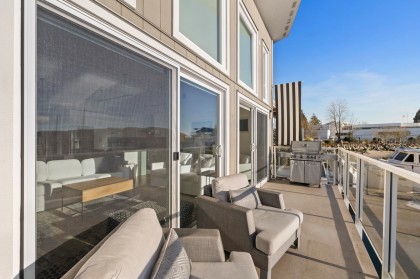 Photo 5 at 20 - 415 W Esplanade, Lower Lonsdale, North Vancouver