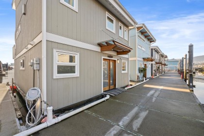 Photo 19 at 20 - 415 W Esplanade, Lower Lonsdale, North Vancouver