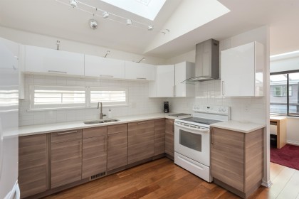 Photo 13 at 1915 Chesterfield Avenue, Central Lonsdale, North Vancouver