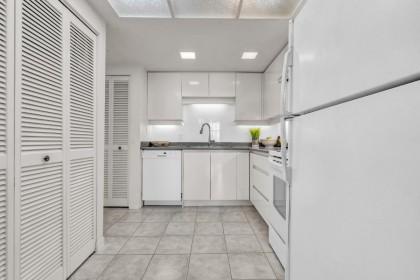 Photo 15 at 512 - 4900 Cartier Street, Shaughnessy, Vancouver West