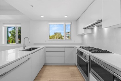 Photo 7 at 4110 Columbia Street, Cambie, Vancouver West