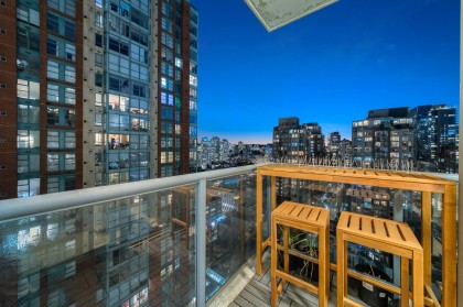 Photo 9 at 1805 - 928 Richards Street, Yaletown, Vancouver West