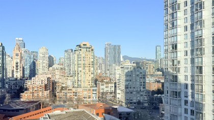 Photo 14 at 1705 - 1228 Marinaside Crescent, Yaletown, Vancouver West