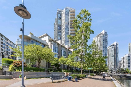 Photo 29 at 1705 - 1228 Marinaside Crescent, Yaletown, Vancouver West