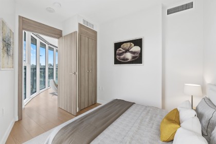 Photo 15 at 684 - 87 Nelson Street, Yaletown, Vancouver West