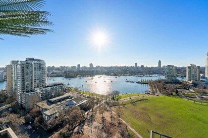 Photo 17 at 19A - 199 Drake Street, Yaletown, Vancouver West