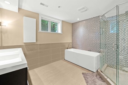 Photo 12 at 4579 Woodgreen Court, Cypress Park Estates, West Vancouver