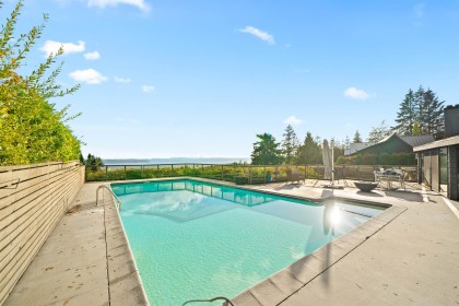 Photo 3 at 4579 Woodgreen Court, Cypress Park Estates, West Vancouver