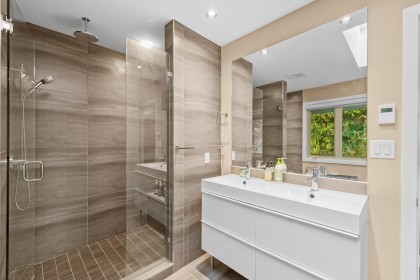 Photo 9 at 4579 Woodgreen Court, Cypress Park Estates, West Vancouver