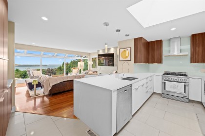 Photo 4 at 4579 Woodgreen Court, Cypress Park Estates, West Vancouver