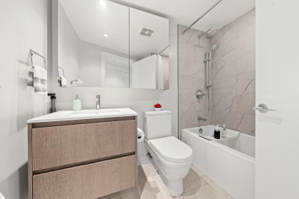 Photo 21 at 1807 - 1500 Fern Street, Lynnmour, North Vancouver