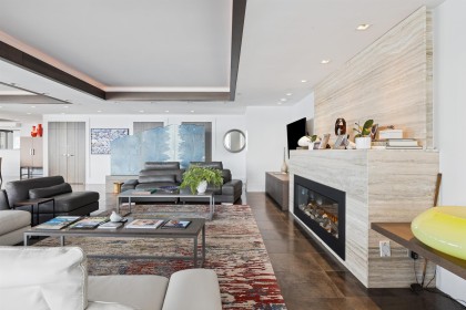 Photo 11 at 9 - 2250 Bellevue Avenue, Dundarave, West Vancouver