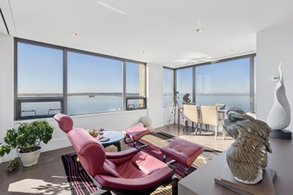 Photo 21 at 9 - 2250 Bellevue Avenue, Dundarave, West Vancouver