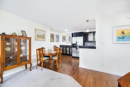 Photo 7 at 209 - 141 W 13th Street, Central Lonsdale, North Vancouver