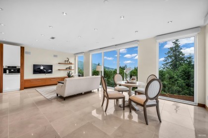 Photo 14 at 518 Ballantree Place, Glenmore, West Vancouver