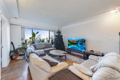 Photo 7 at 3150 W 26th Avenue, MacKenzie Heights, Vancouver West
