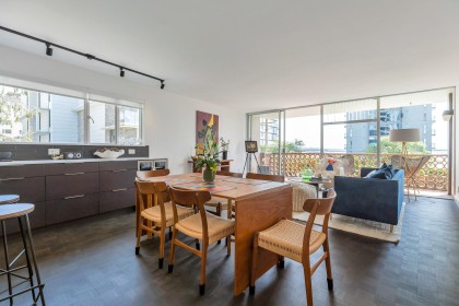 Photo 17 at 101 - 2135 Argyle Avenue, Dundarave, West Vancouver