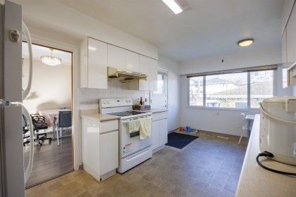 Photo 13 at 535 W 62nd Avenue, Marpole, Vancouver West